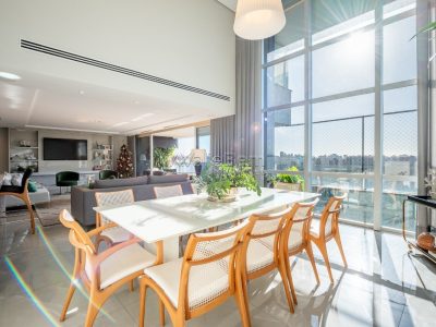 4 suítes | 317m² | Bairro Jardim Europa para Comprar